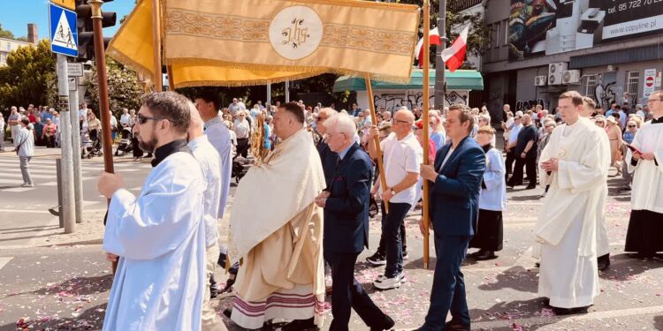 Procesja Bożego Ciała przeszła ulicami Gorzowa