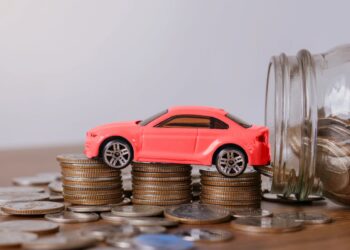 Ekonomiczna jazda w praktyce: co naprawdę obniża spalanie, a co jest mitem?