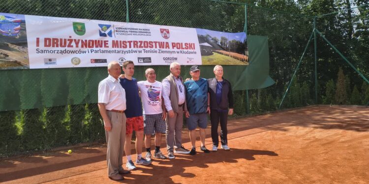 Kłodawa gościła samorządowców tenisistów