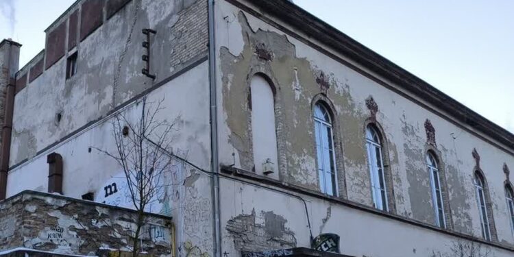Była siedziba MCK do sprzedaży
