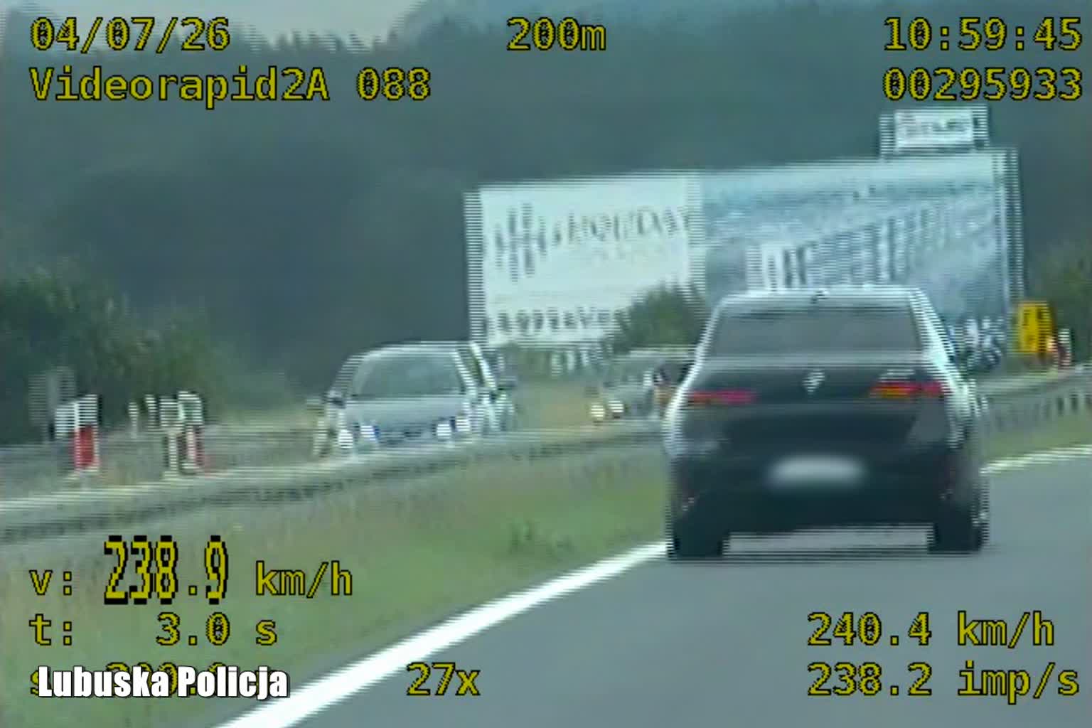 Pędził BMW po S3. Przekroczył prędkość prawie dwukrotnie [WIDEO]