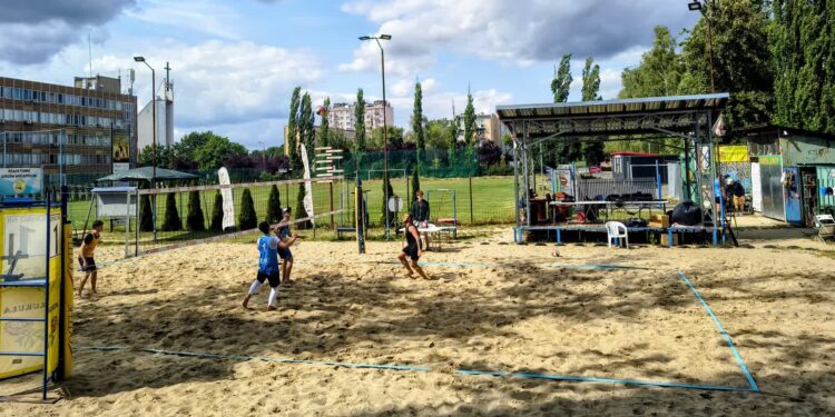 Ostatnia Prosta: żużel, siatkówka plażowa i nie tylko
