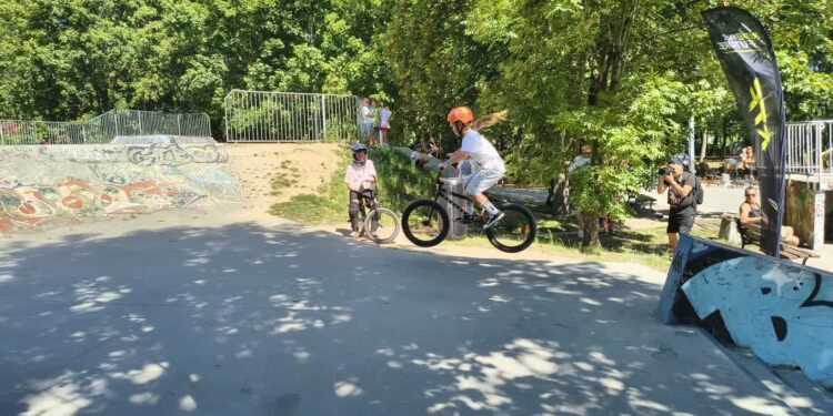 Freestyle na dwóch kółkach. W Gorzowie ruszył Puchar Polski BMX
