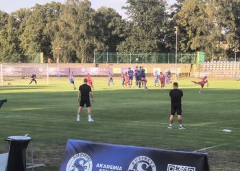 Stilon niepokonany u siebie, ale szkoda dwóch punktów