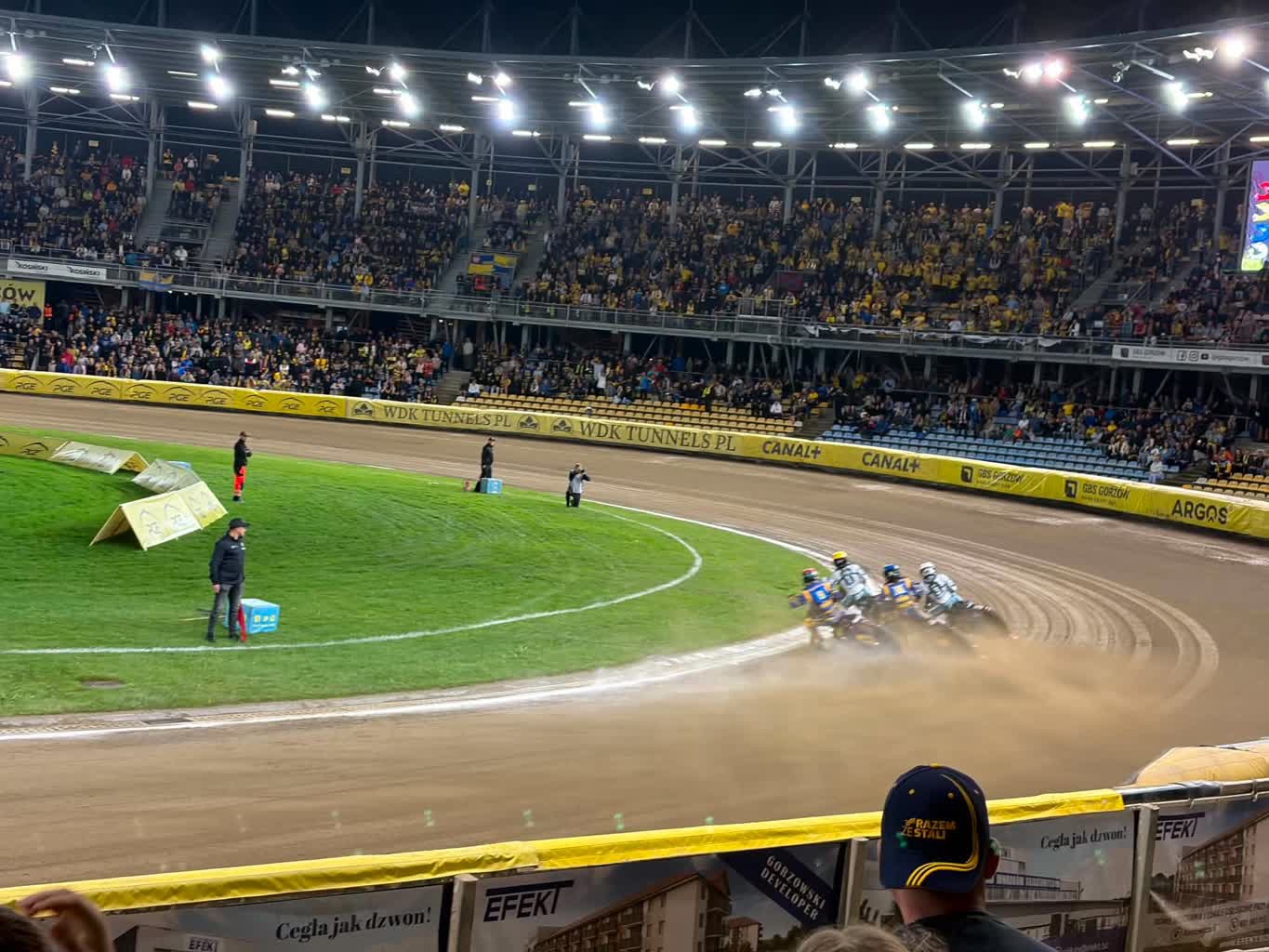 Ostatnia Prosta: derby żużlowe, derby piłkarskie, piłka ręczna