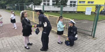 Policja rozpoczęła akcję „Bezpieczna droga do szkoły”