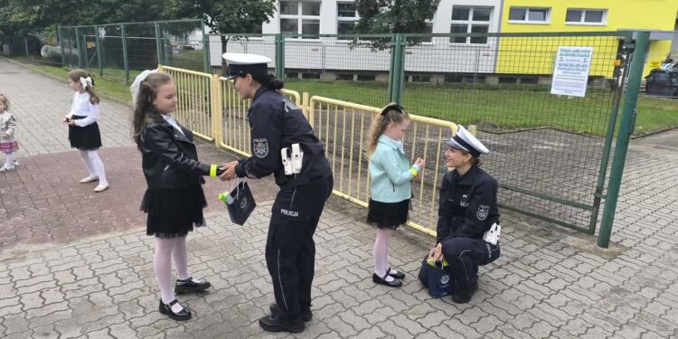 Policja rozpoczęła akcję „Bezpieczna droga do szkoły”