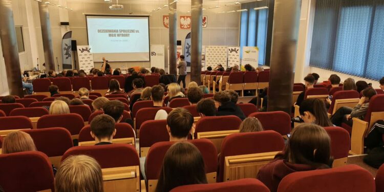 MAG
